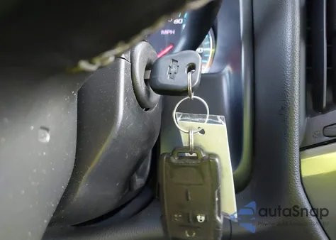 2018 Chevrolet Silverado 1500 1Lt z USA, uszkodzony, nr VIN 1GCRCREC6JZ326551